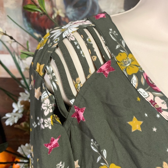 Pullover blouse - Picture 4 of 6